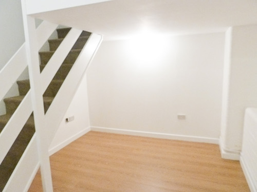 ground floor live work unit available with 3 rooms in EN5 High Barnet